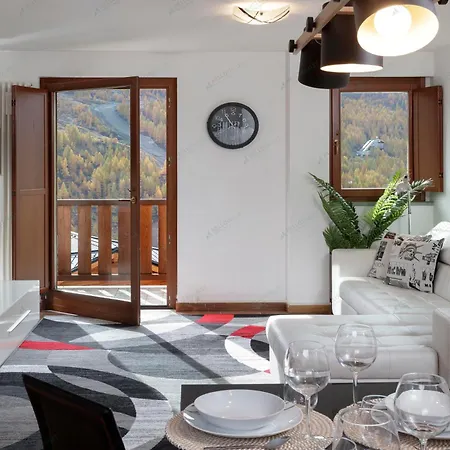 Hellochalet- Maison Skis Aux Pieds - Ski-in With Boot Warmer And Garage Apartamento
